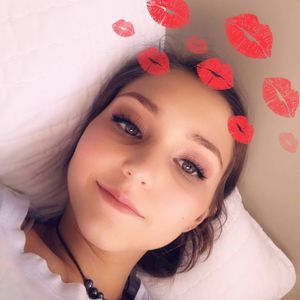 Meet your Posher, Avery